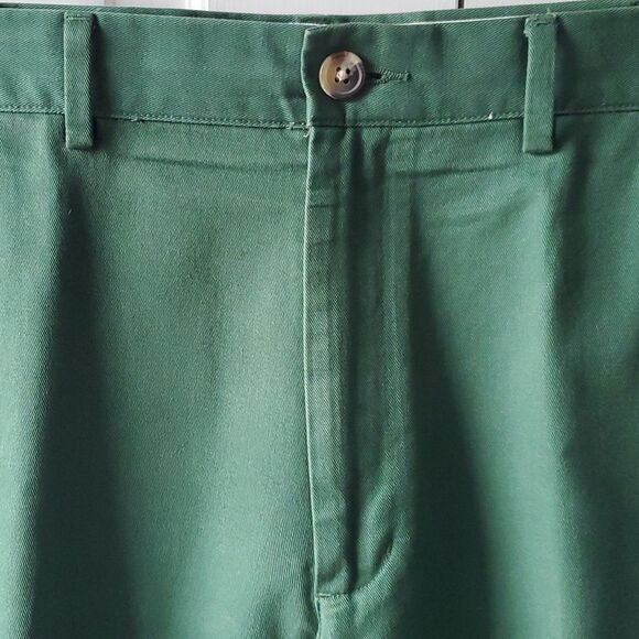 LANDS' END GREEN COTTON CHINO PANTS SIZE 36, WAIST 37, INSEAM 32 HOLIDAY (FLAWS) - Picture 2 of 11